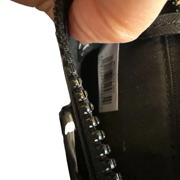 ✨💎BNWOT💎✨The Snapshot DTM Top Zip Multi Wallet - Picture 4 of 6